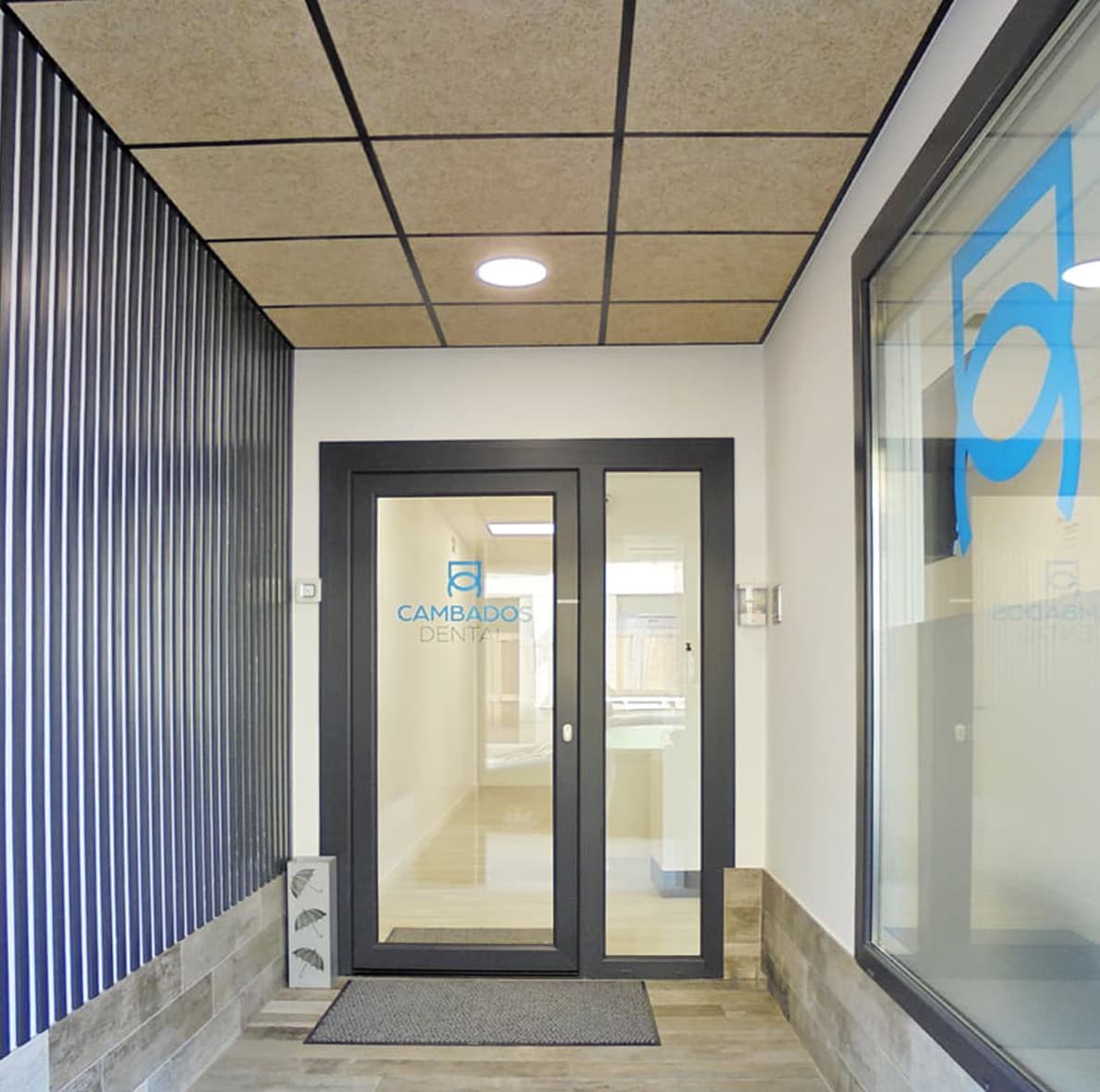  Contacte con nuestra clínica dental en Cambados